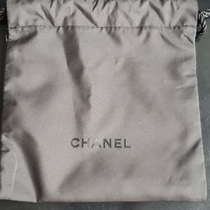 NWOT - nylon CHANEL drawstring bag